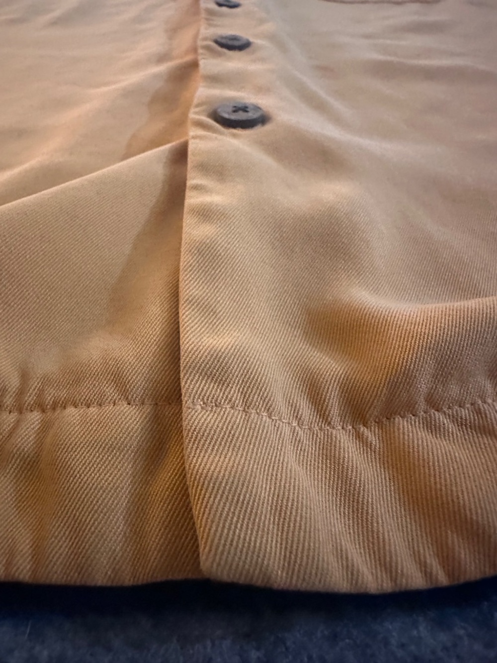 Tommy Bahama- Large - 🍑 color - Harbor Luxe - Picture 2 of 13